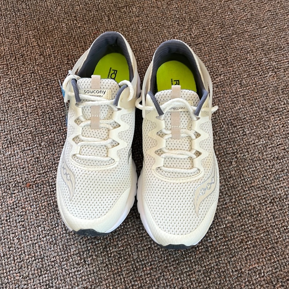 Saucony lite form runners-cream coloured